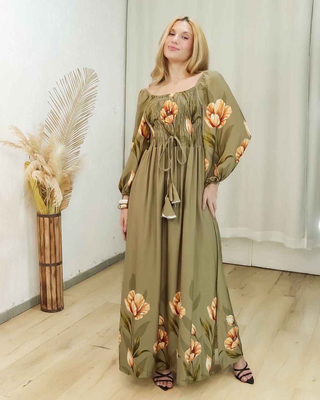 vestido aline flor magnolia azul marinho